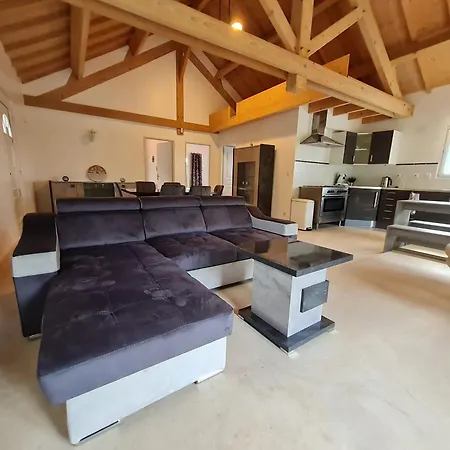 Moderne En Lorraine, 2 Chambres, Proche Foret - Fr-1-584-346 Holiday home Jezainville
